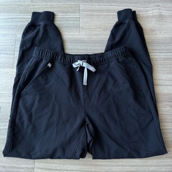 FIGS Black Tansen Jogger Scrub Regular Pants Size Medium - Picture 4 of 9